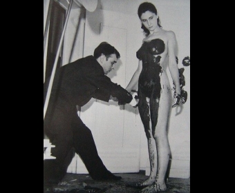 ��ǿ������ʮ�ּܡ�ϵ�м��Ļ�����ĶԻ�