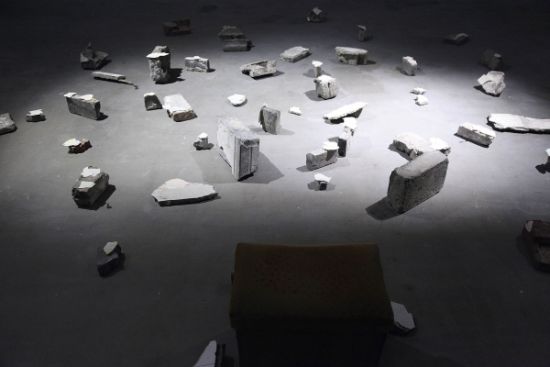 普拉贾克塔·波特尼斯作品《这儿曾是一个家》