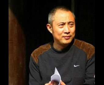 Ҷ���ԣ�С˵���鹹�����������������еĹ���