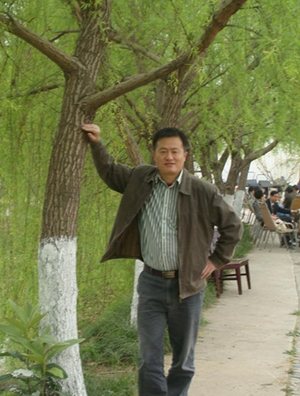 黄东速