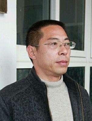 杜平