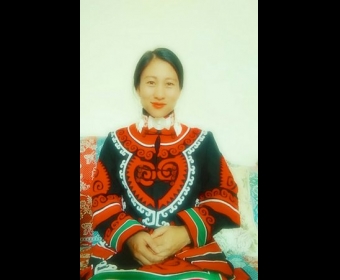 ����������ʫչ���U����ɫ�����Ƕ������