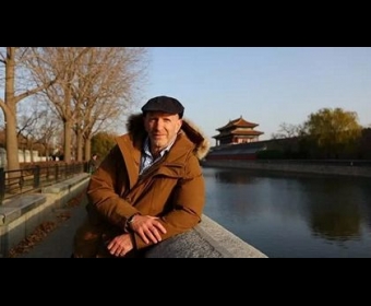 ���ɣ�ΰ���С˵��Ӧ���ǳ�����