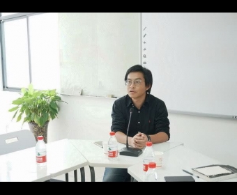 ���Ҹ�Ծ�ԣ�д�����������������ĶԻ�