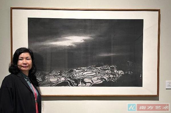 ����������