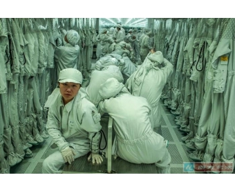 ֣С��ɢ�ģ��Է������졢��ɽ���ˡ����� | Ӣ�İ�